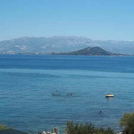 Apartment Apartments By The Sea Slatine, Ciovo - 12274